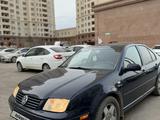 Volkswagen Jetta 2002 годаfor2 100 000 тг. в Астана