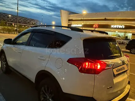 Toyota RAV4 2015 года за 10 000 000 тг. в Алматы – фото 4