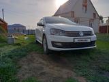 Volkswagen Polo 2015 года за 6 300 000 тг. в Актобе – фото 2