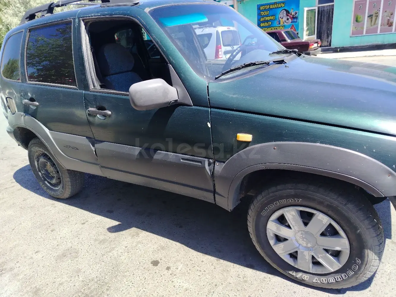 Chevrolet Niva, 2004