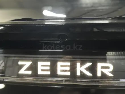 Zeekr 001 2023 года за 18 500 000 тг. в Уральск – фото 2