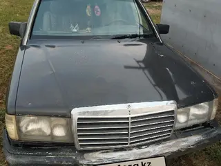 Mercedes-Benz 190