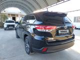 Toyota Highlander 2018 года за 14 000 000 тг. в Актау – фото 5