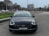 Hyundai Sonata 2022 года за 13 600 000 тг. в Алматы – фото 4