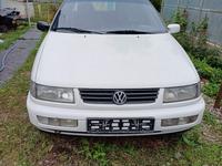 Volkswagen Passat 1994 годаүшін1 700 000 тг. в Тараз