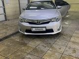 Toyota Camry 2012 года за 9 790 000 тг. в Шымкент – фото 2