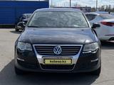 Volkswagen Passat 2008 года за 4 600 000 тг. в Костанай – фото 2