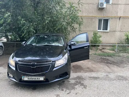 Chevrolet Cruze 2014 года за 3 900 000 тг. в Актобе – фото 13