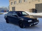 Volkswagen Vento 1992 года за 900 000 тг. в Астана – фото 4
