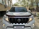 Toyota Land Cruiser Prado 2015 годаүшін18 500 000 тг. в Актобе – фото 2