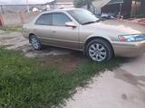 Toyota Camry 1998 года за 3 500 000 тг. в Кыргауылды – фото 2