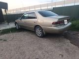 Toyota Camry 1998 года за 3 500 000 тг. в Кыргауылды – фото 4