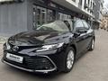 Toyota Camry 2023 года за 15 800 000 тг. в Алматы