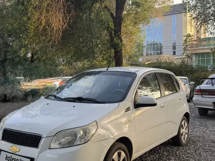 Chevrolet Aveo 2012 года за 2 500 000 тг. в Алматы – фото 3