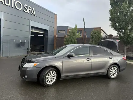 Toyota Camry 2010 года за 4 600 000 тг. в Атырау – фото 2