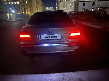 BMW 528 1997 года за 3 300 000 тг. в Астана – фото 3