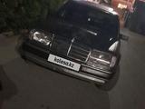 Mercedes-Benz E 200 1990 года за 1 700 000 тг. в Алматы
