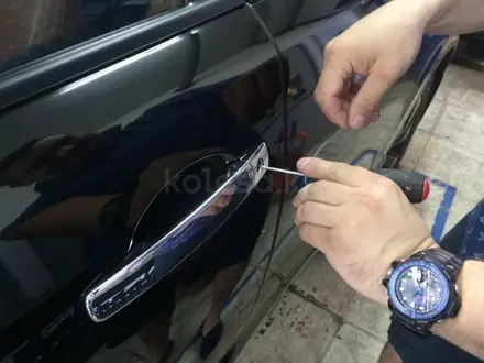 Вскрытие авто без повреждений спец инструментами в Алматы – фото 2