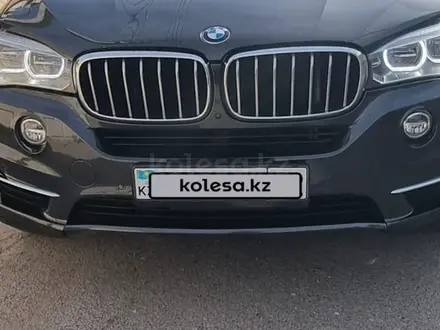 BMW X5 2018 года за 19 000 000 тг. в Актау – фото 2