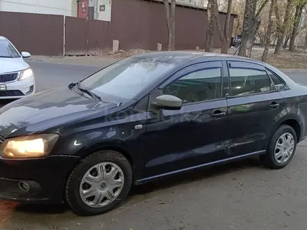 Volkswagen Polo 2013 года за 3 500 000 тг. в Алматы – фото 2