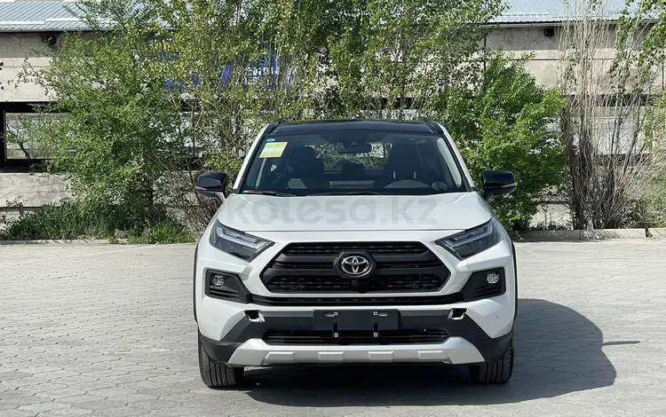 Toyota RAV4 2024 года за 15 400 000 тг. в Бишкек