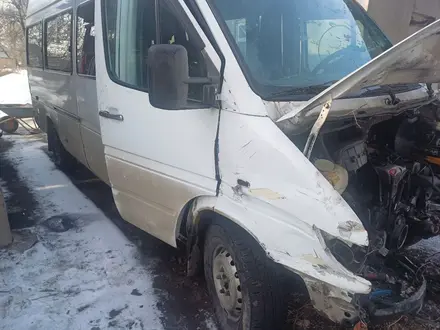 Mercedes-Benz Sprinter 1997 года за 2 000 001 тг. в Алматы – фото 4