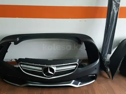 Обвес Mercedes-benz w212 AMG 63. Передний бампер — Задний бампер — пороги за 750 000 тг. в Алматы – фото 2