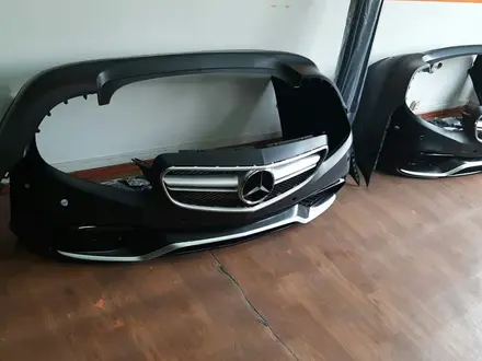 Обвес Mercedes-benz w212 AMG 63. Передний бампер — Задний бампер — пороги за 750 000 тг. в Алматы – фото 3