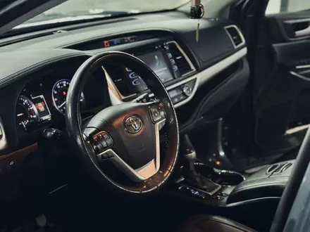Toyota Highlander 2019 года за 18 000 000 тг. в Алматы – фото 11