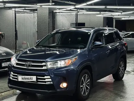 Toyota Highlander 2019 года за 18 000 000 тг. в Алматы – фото 3