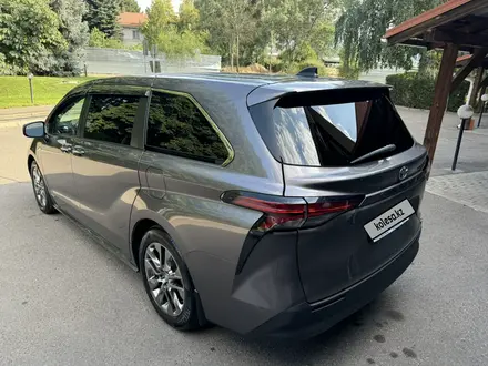 Toyota Sienna 2021 года за 24 500 000 тг. в Алматы – фото 4