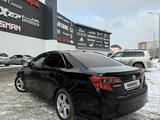 Toyota Camry 2012 годаfor8 500 000 тг. в Атырау – фото 4