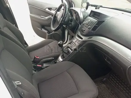 Chevrolet Orlando 2012 года за 5 500 000 тг. в Усть-Каменогорск – фото 11