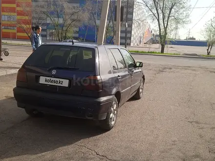 Volkswagen Golf 1997 года за 2 150 000 тг. в Алматы – фото 4