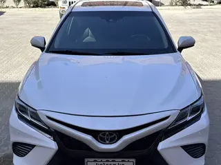 Toyota Camry, 2018