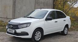 ВАЗ (Lada) Granta 2190 2020 годаүшін3 200 000 тг. в Усть-Каменогорск