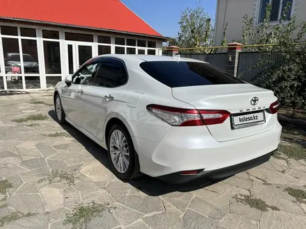 Toyota Camry 2020 года за 17 600 000 тг. в Алматы – фото 10