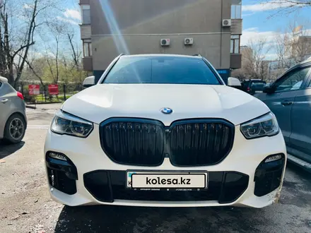 BMW X5 2021 года за 50 000 000 тг. в Алматы