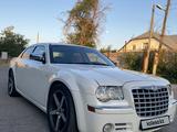 Chrysler 300C 2006 года за 5 000 000 тг. в Шымкент – фото 3