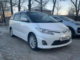 Toyota Estima 2012 года за 5 200 000 тг. в Семей – фото 2