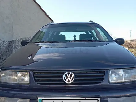 Volkswagen Passat 1994 года за 2 300 000 тг. в Кентау – фото 2