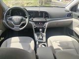 Hyundai Elantra 2018 года за 5 500 000 тг. в Актобе – фото 3