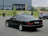 Mercedes-Benz E 240 2000 года за 3 400 000 тг. в Тараз – фото 2