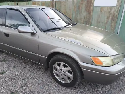 Toyota Camry 1997 года за 3 800 000 тг. в Тараз – фото 3