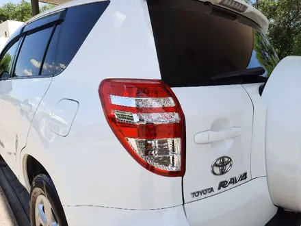 Toyota RAV4 2011 года за 9 400 000 тг. в Алматы – фото 8