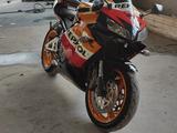 Honda  CBR 600RR 2003 годаүшін2 000 000 тг. в Шымкент