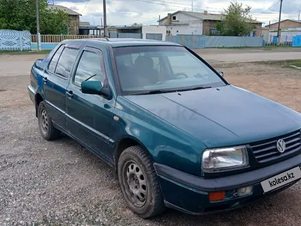 Volkswagen Vento 1995 года за 1 000 000 тг. в Караул – фото 2