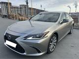 Lexus ES 300h 2020 года за 26 000 000 тг. в Алматы