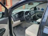 Kia Carnival 2016 годаүшін11 500 000 тг. в Конаев (Капшагай) – фото 5