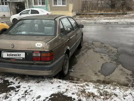 Volkswagen Passat 1989 года за 750 000 тг. в Усть-Каменогорск – фото 4